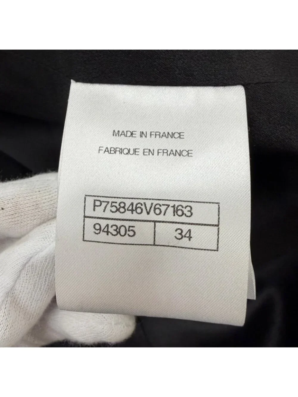 Chanel Cashmere Silk Blend CC Logo Button Chesterfield Black Navy 34 Jacket